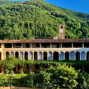 Dei Chiostri 4*, Follina Italia
