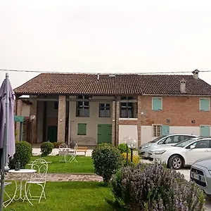 Il Salice , Ganaceto Italia